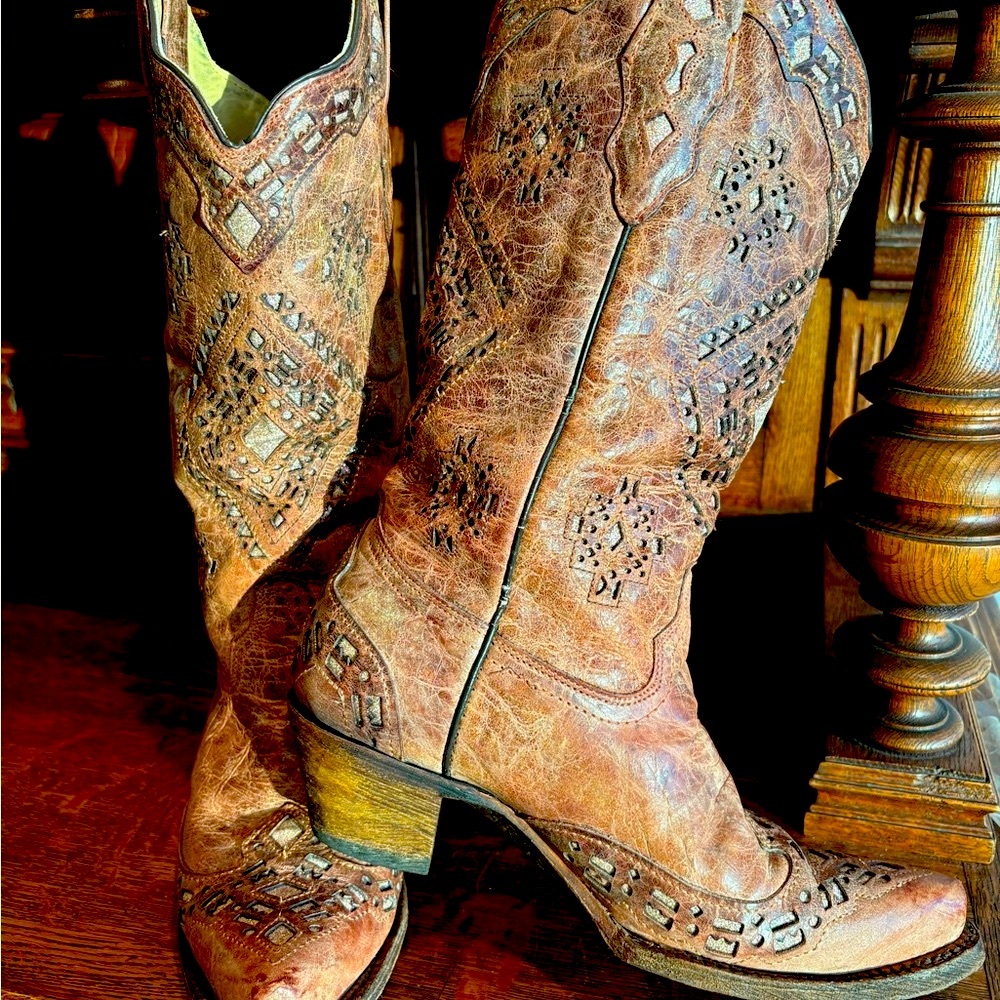 CORRAL HANDCRAFTED LEATHER LUX BOOTS